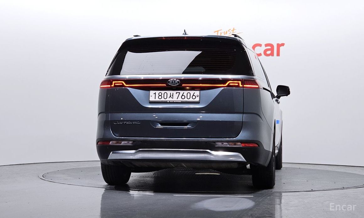 Kia Canival