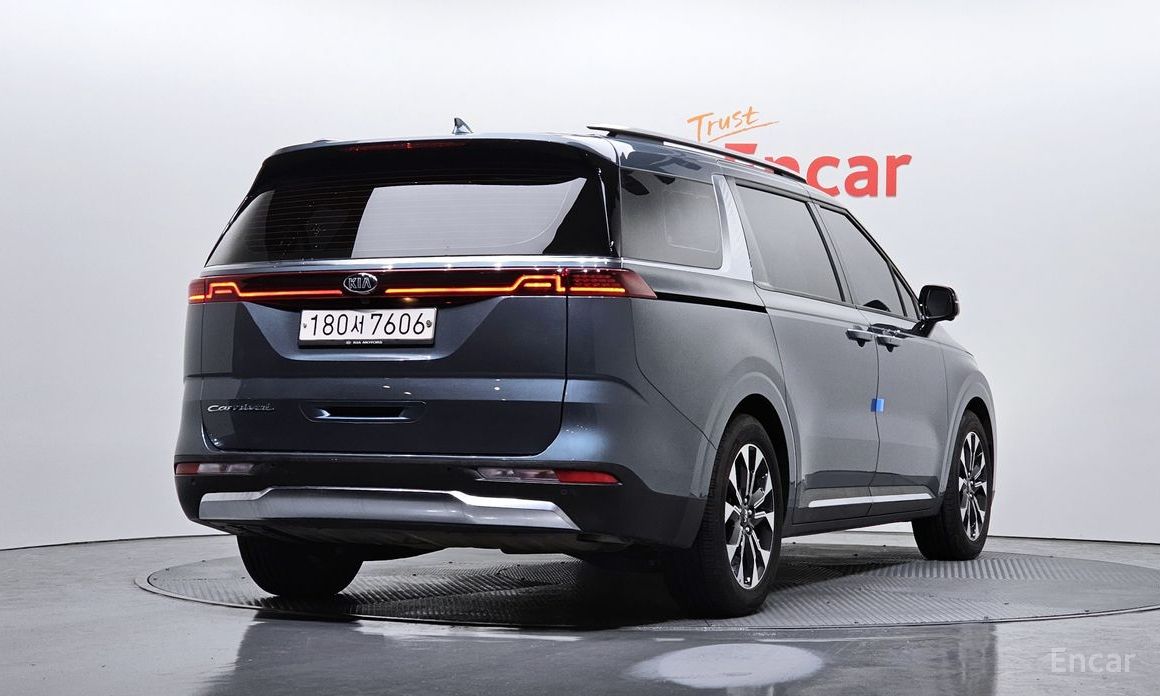  Kia Canival