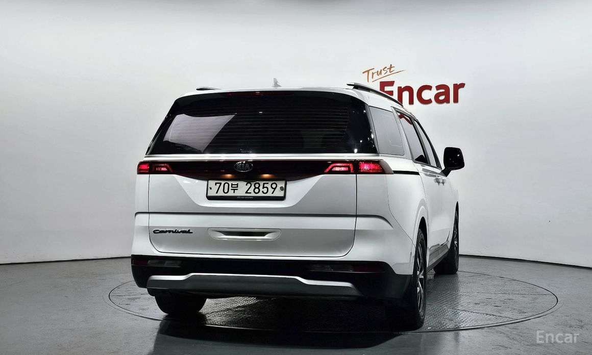  Kia Canival