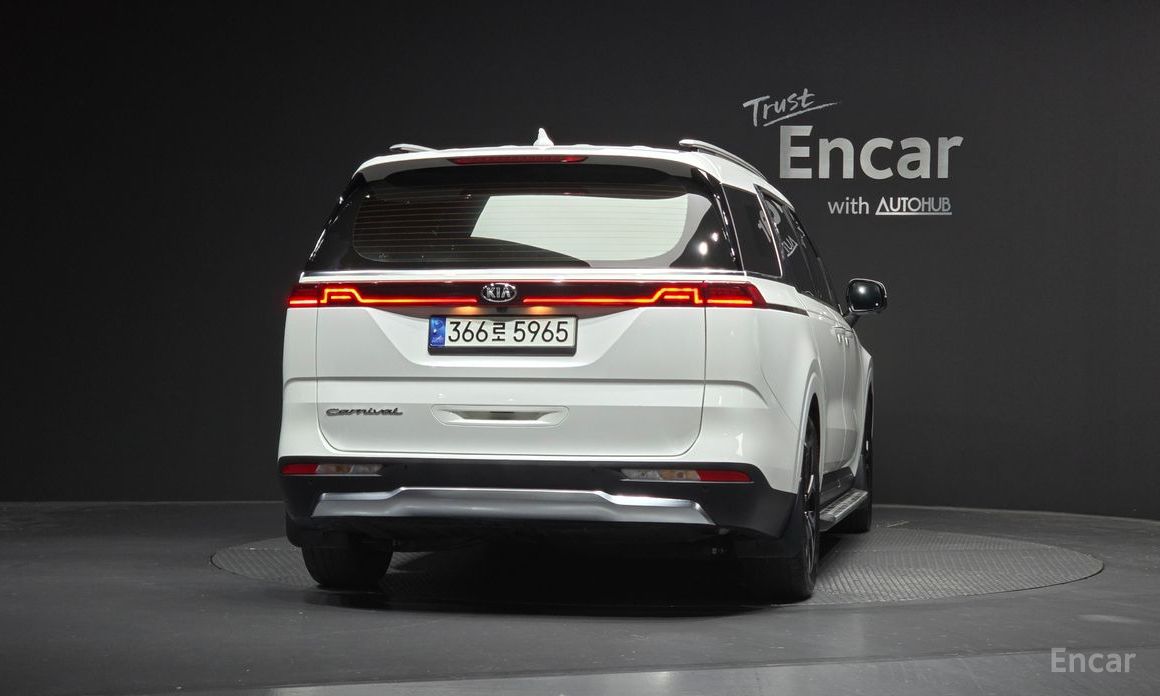  Kia Canival