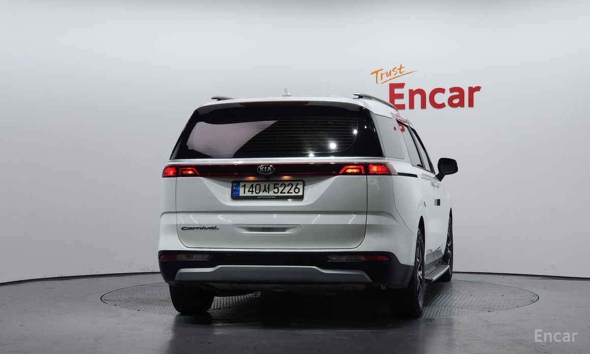  Kia Canival