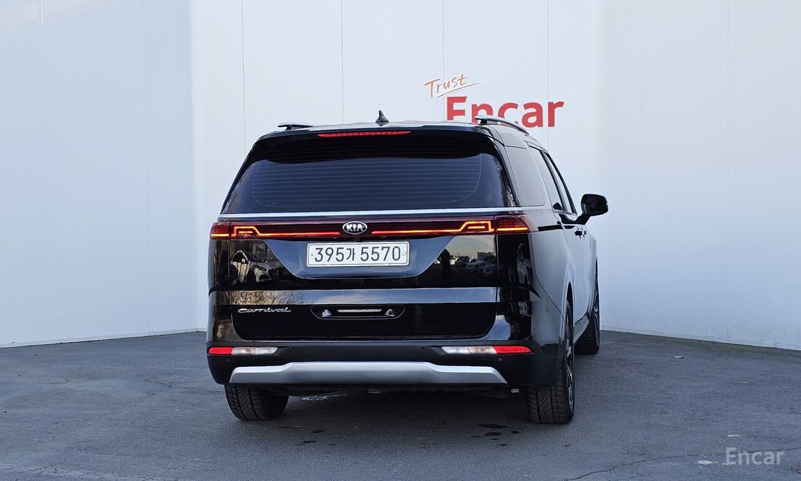  Kia Canival