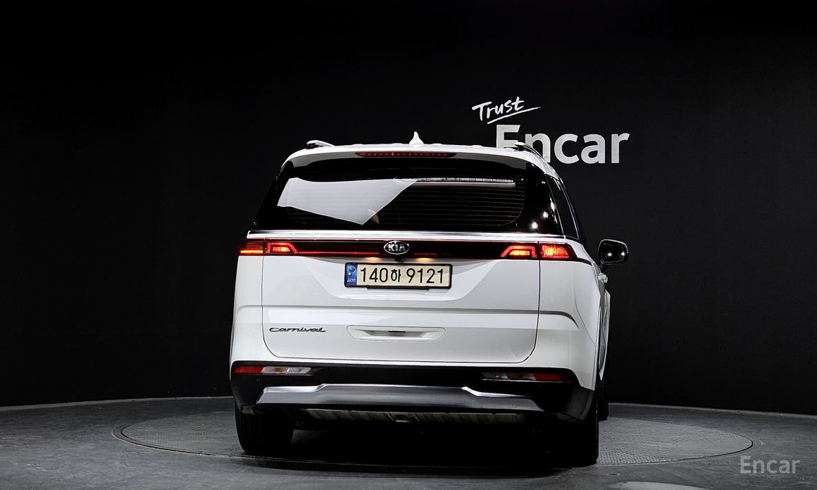  Kia Canival