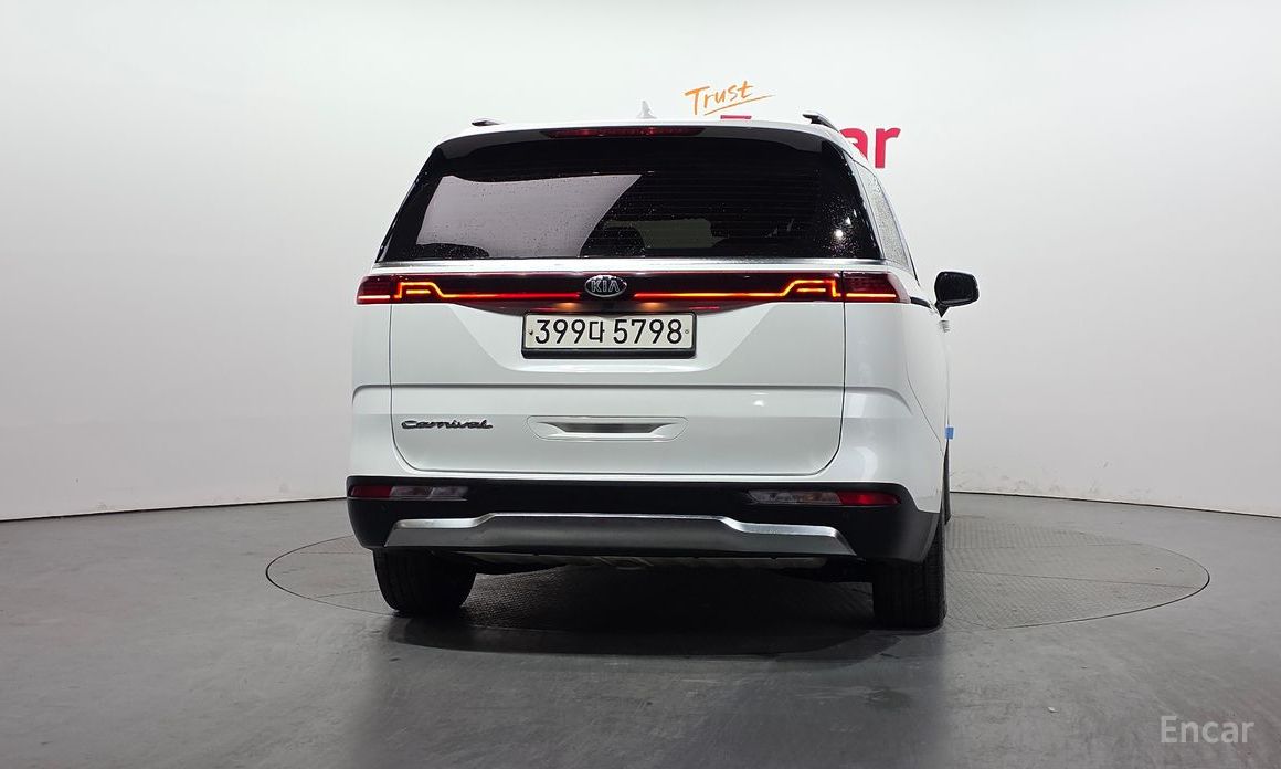  Kia Canival