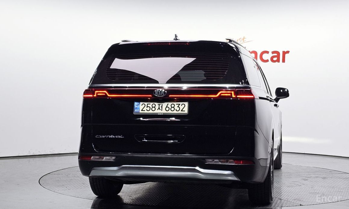  Kia Canival