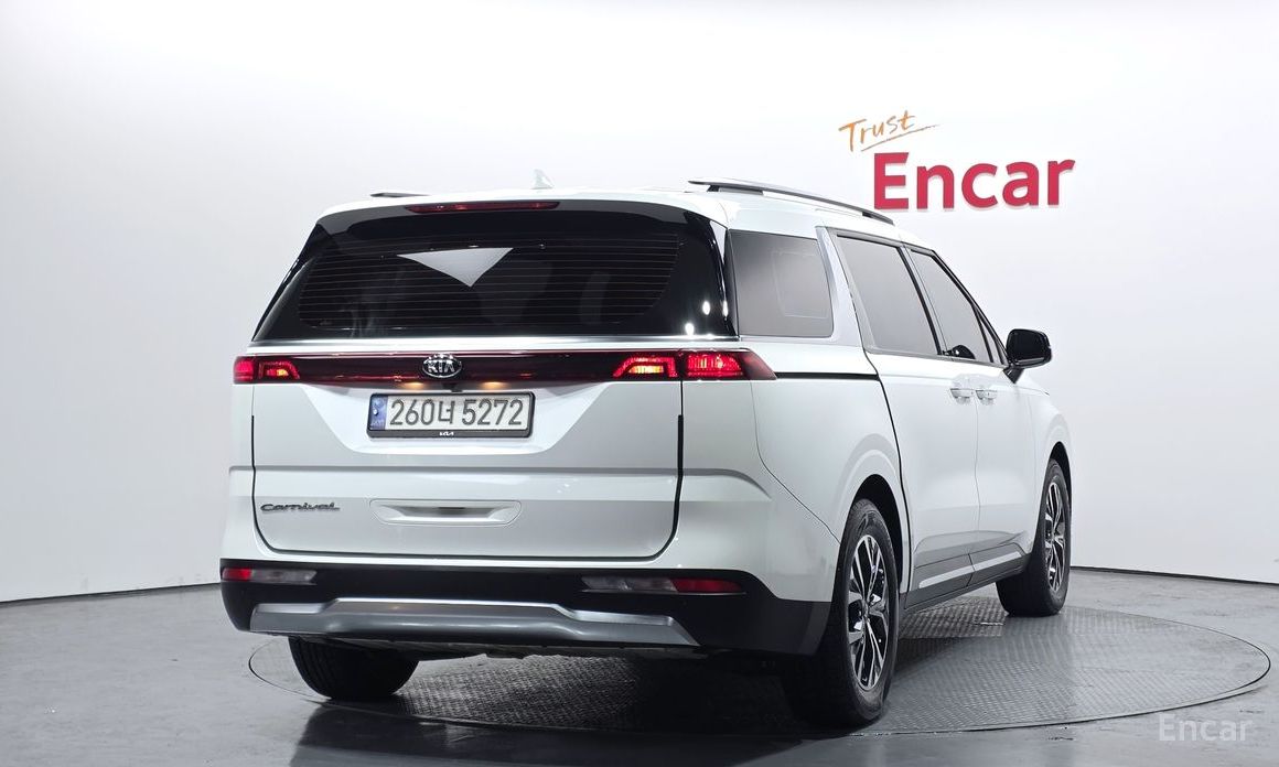  Kia Canival