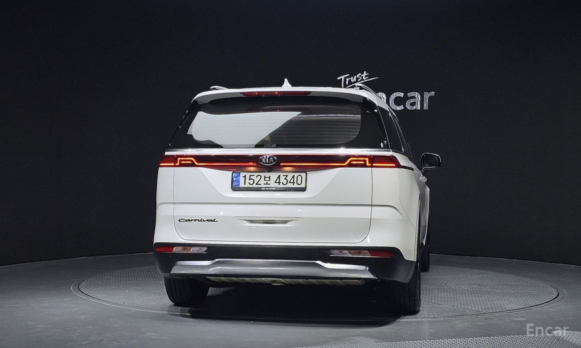  Kia Canival