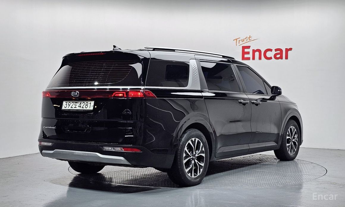  Kia Canival