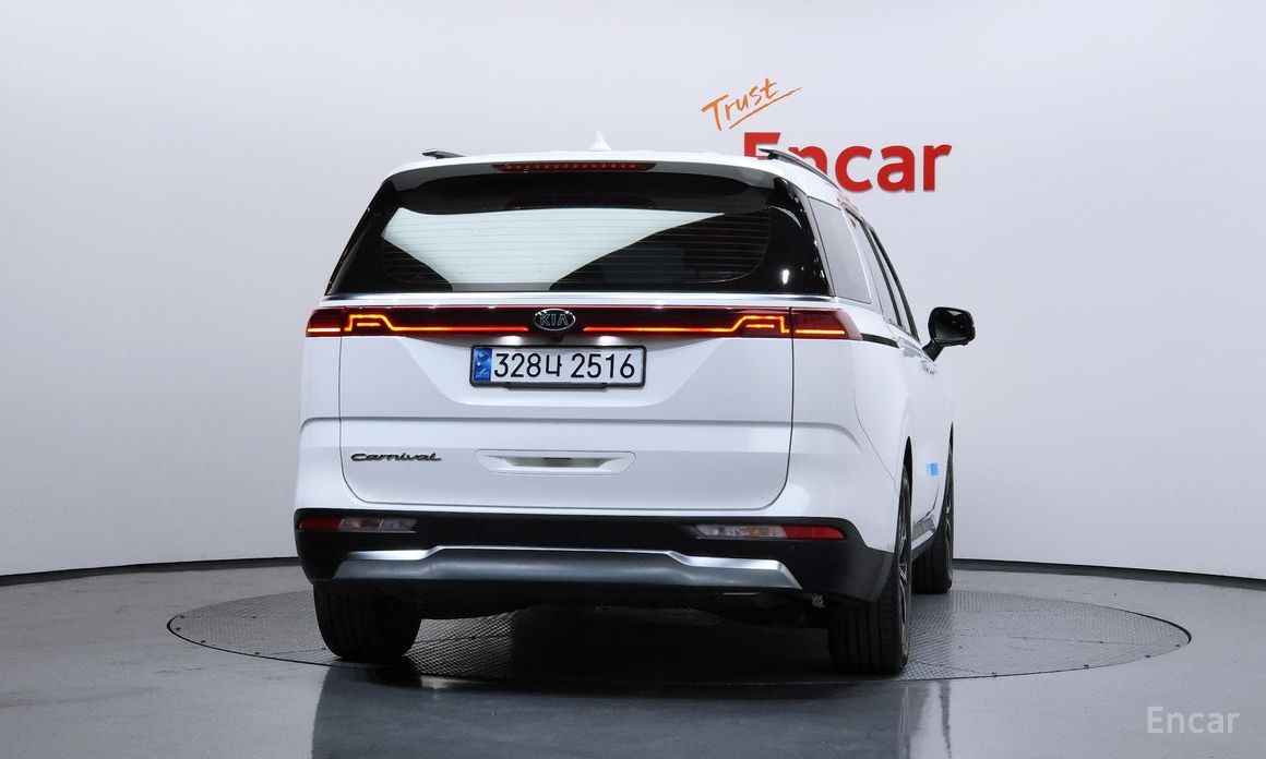  Kia Canival
