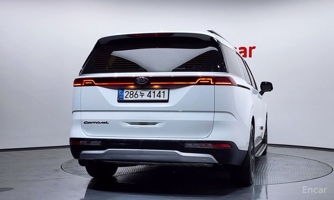  Kia Canival