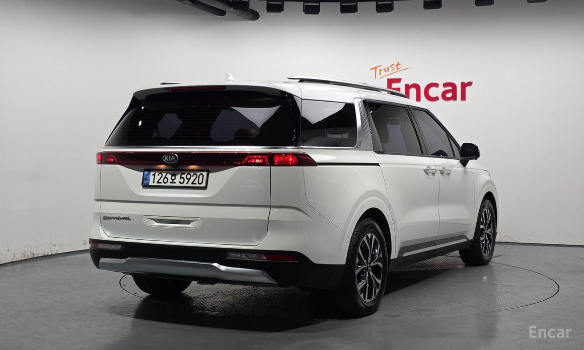  Kia Canival
