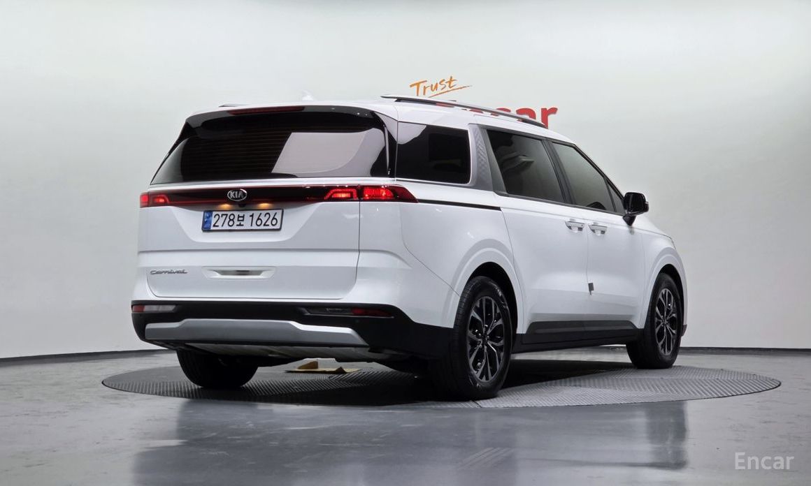  Kia Canival