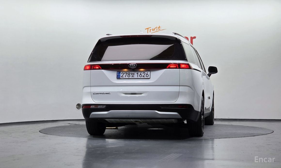  Kia Canival