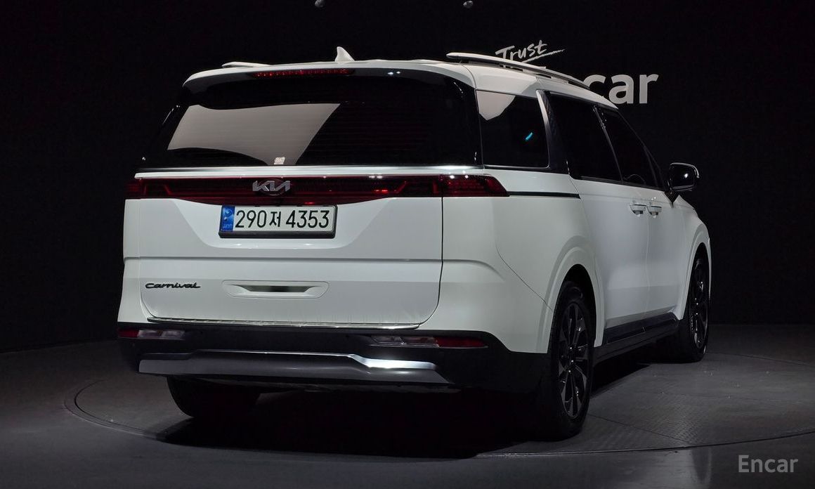  Kia Canival