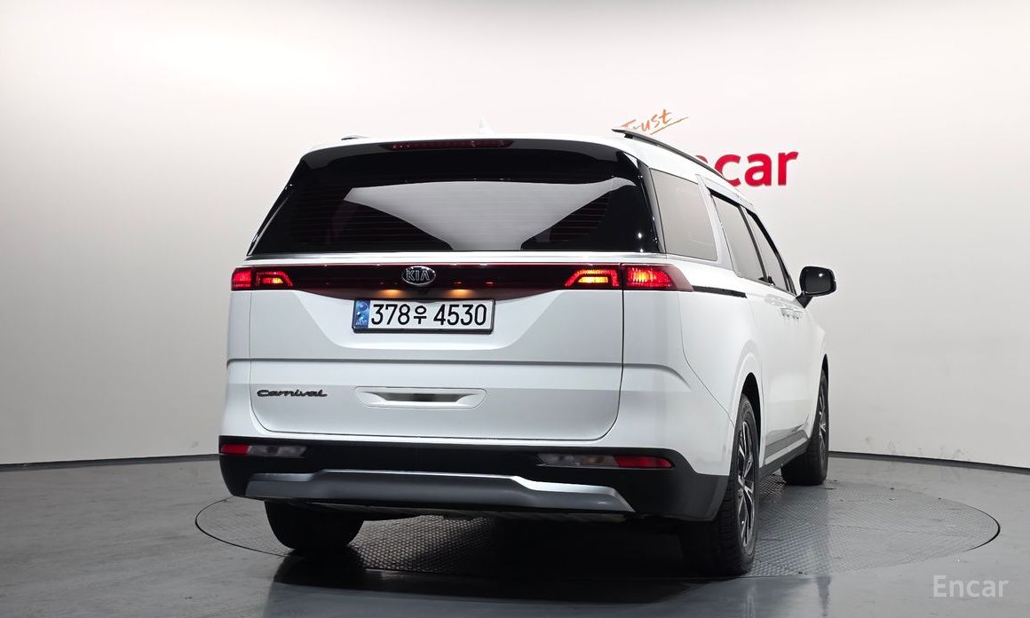  Kia Canival