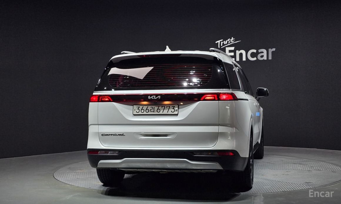  Kia Canival