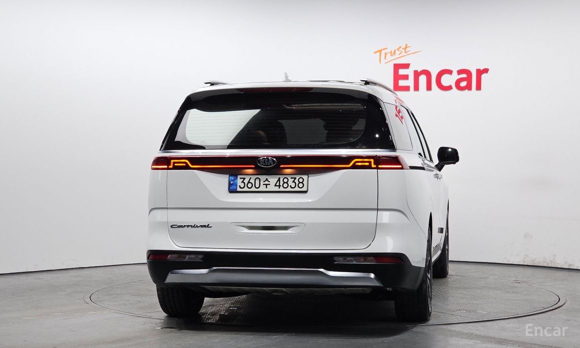  Kia Canival