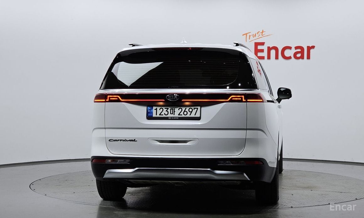  Kia Canival