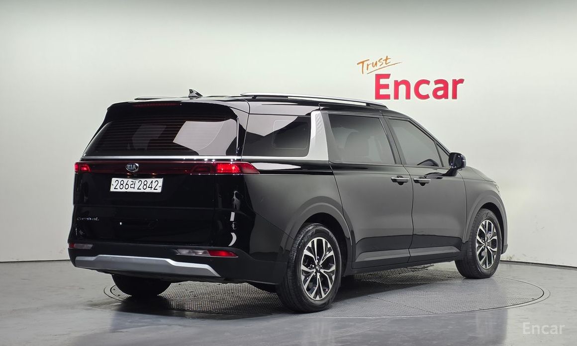  Kia Canival