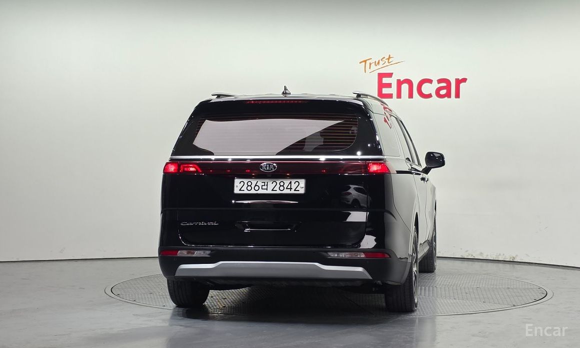  Kia Canival