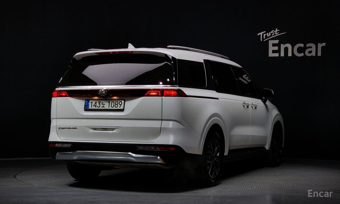  Kia Canival