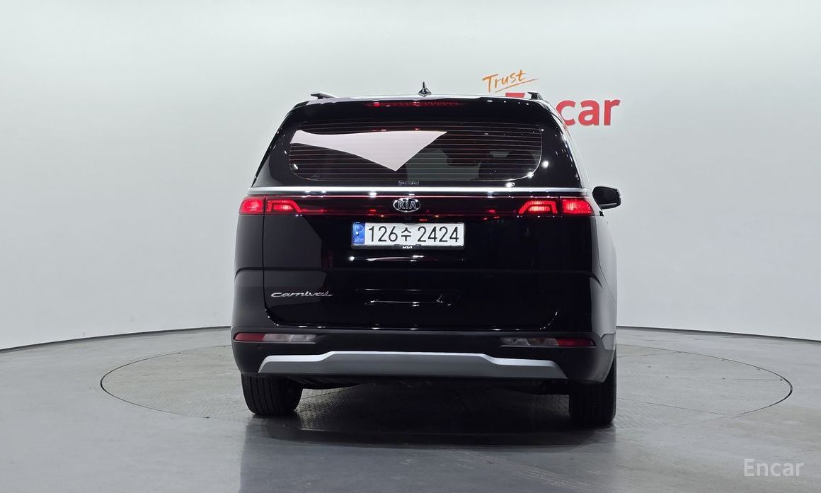  Kia Canival