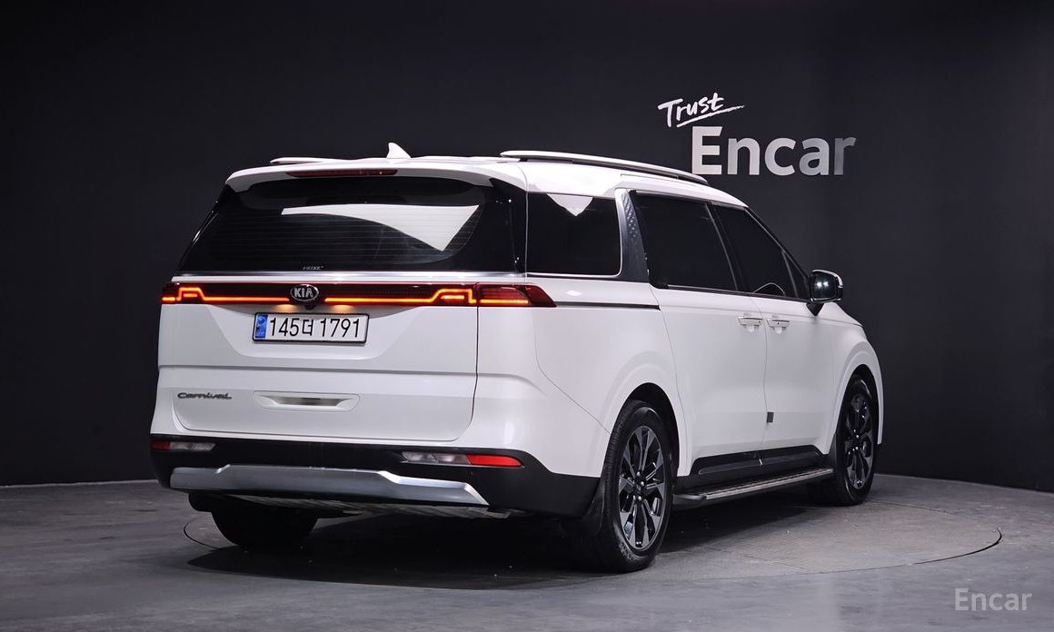  Kia Canival