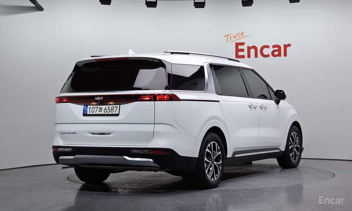  Kia Canival