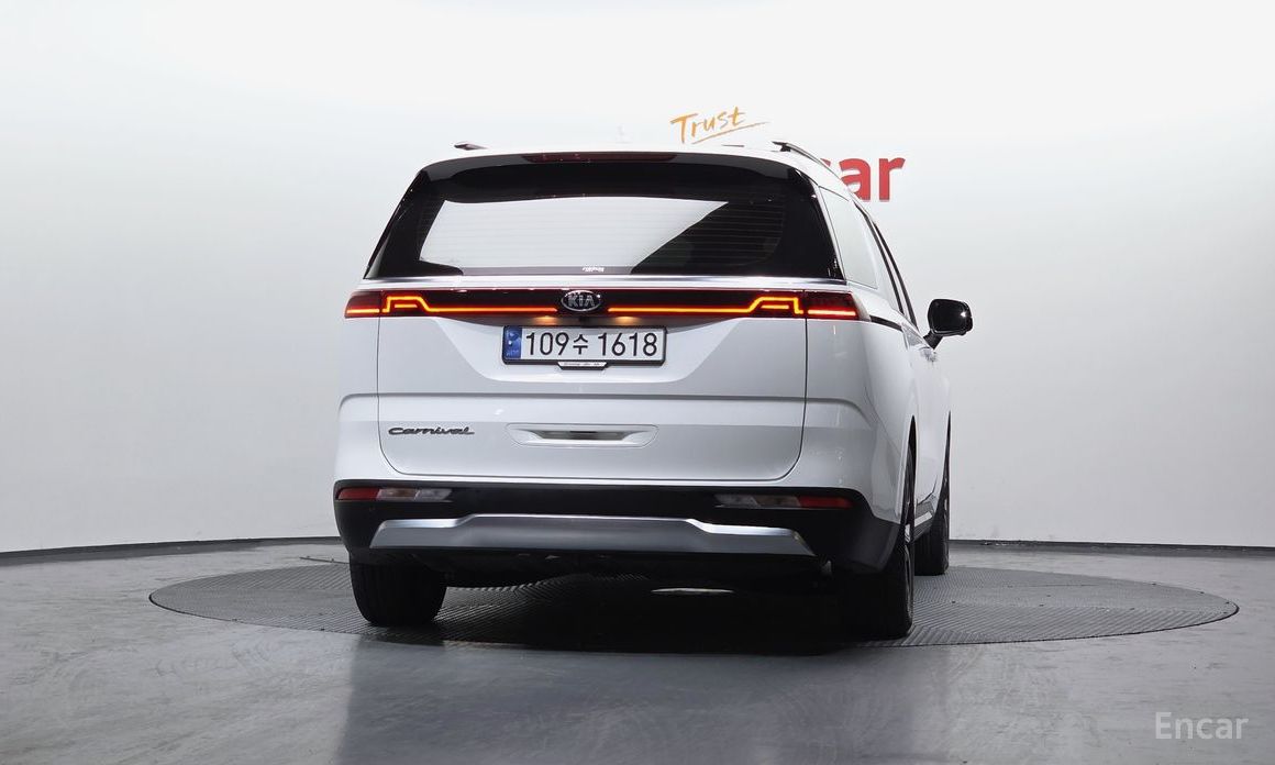  Kia Canival