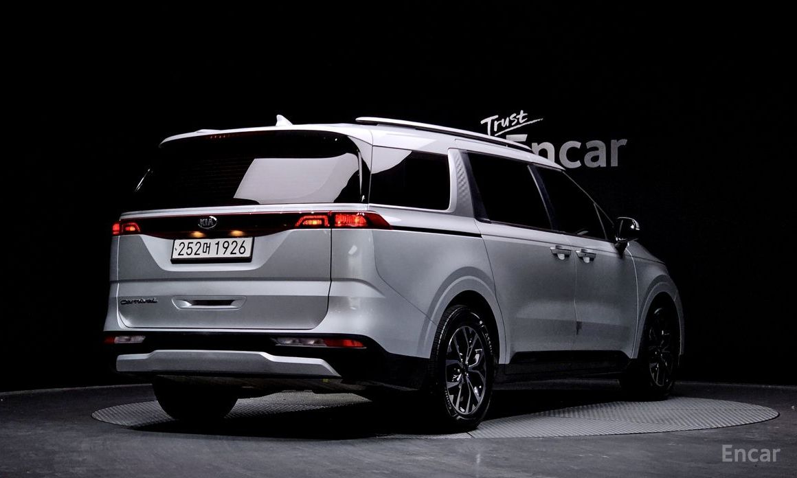 Kia Canival