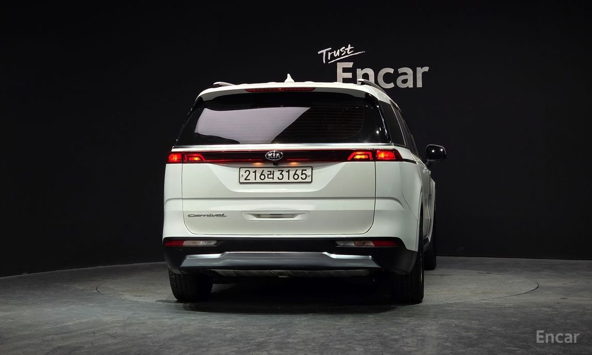  Kia Canival