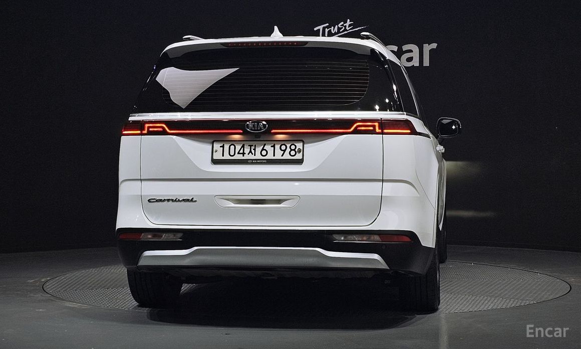 Kia Canival