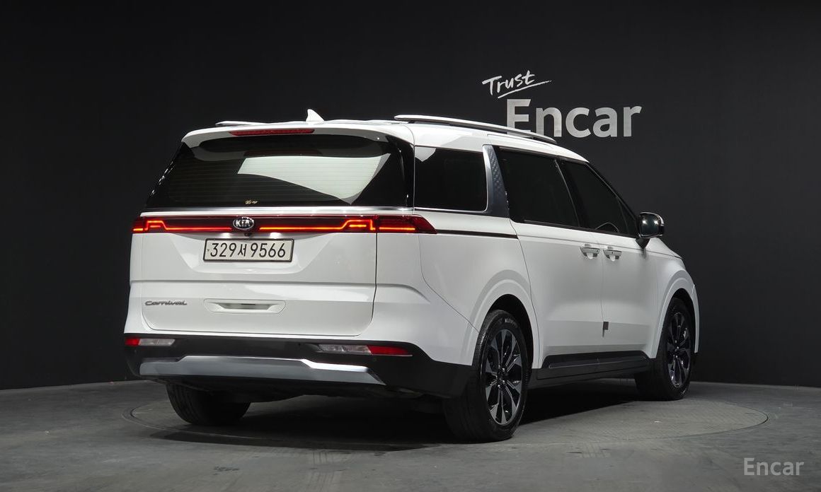  Kia Canival