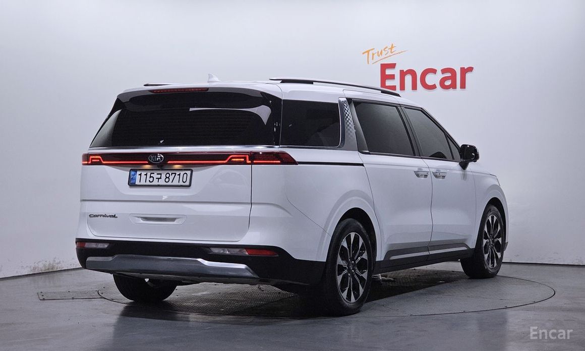  Kia Canival