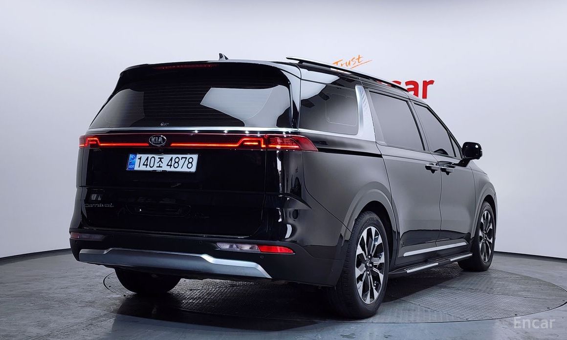  Kia Canival