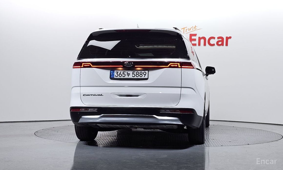 Kia Canival