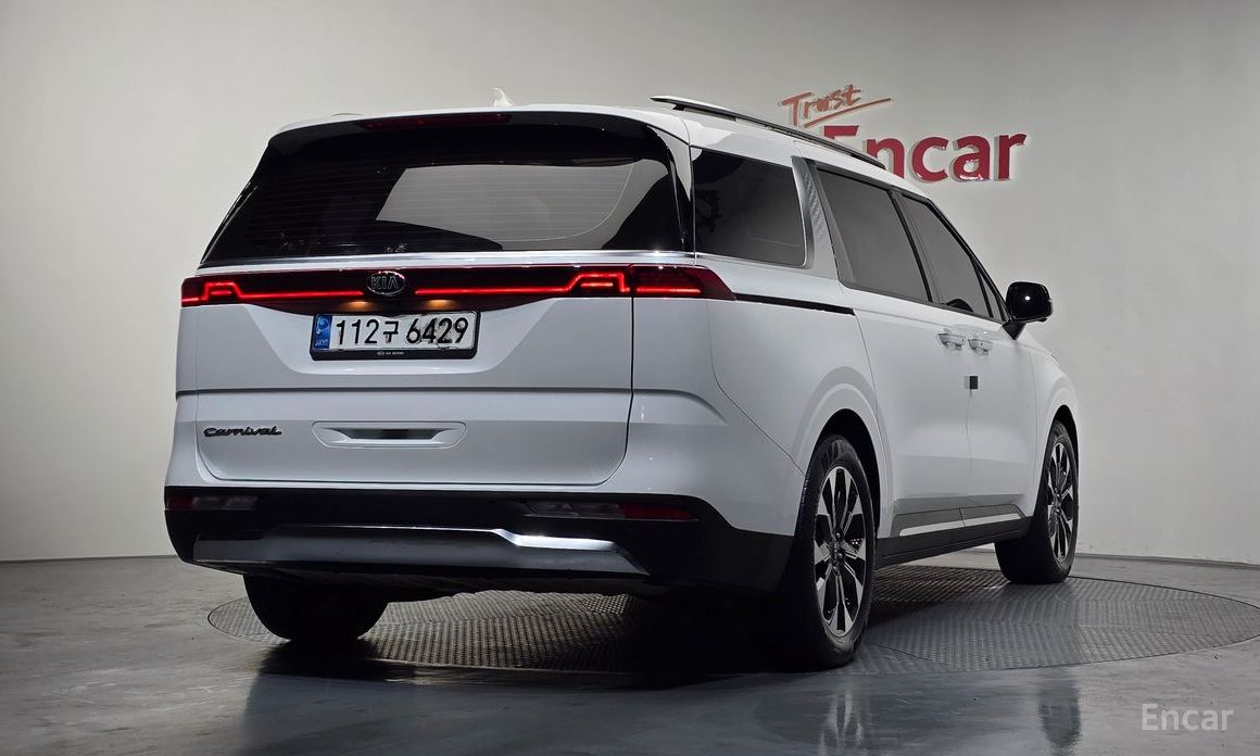  Kia Canival
