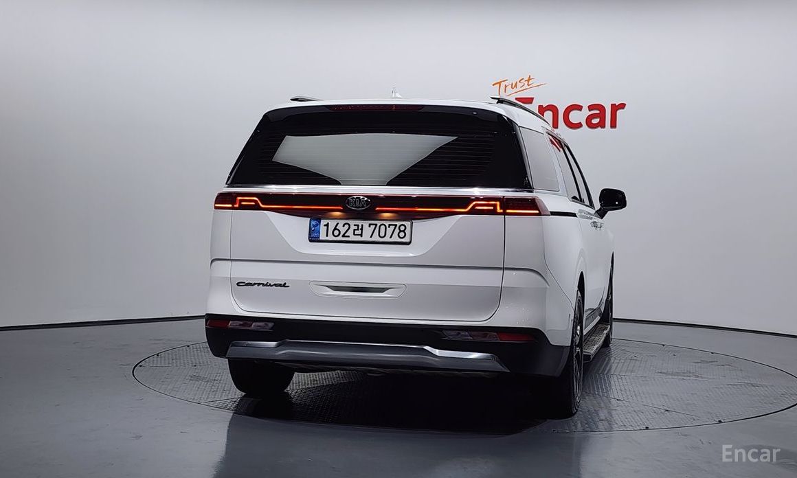  Kia Canival