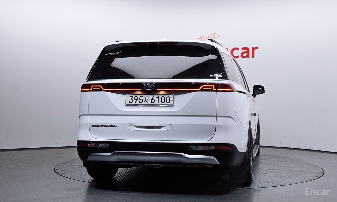  Kia Canival