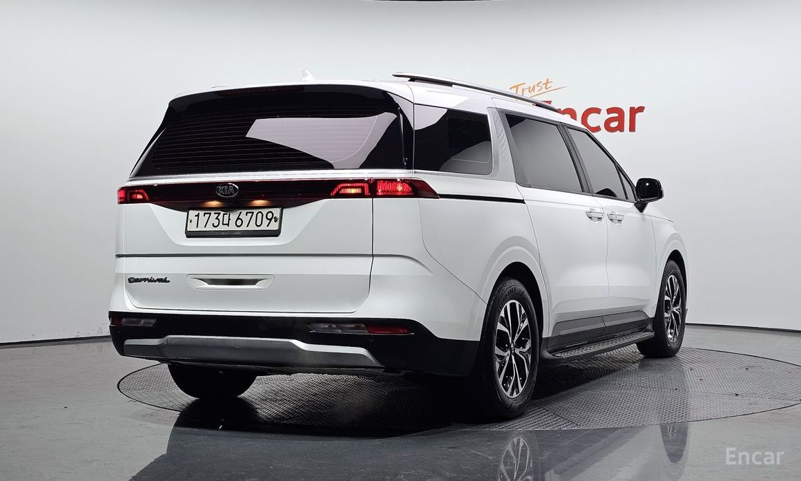  Kia Canival
