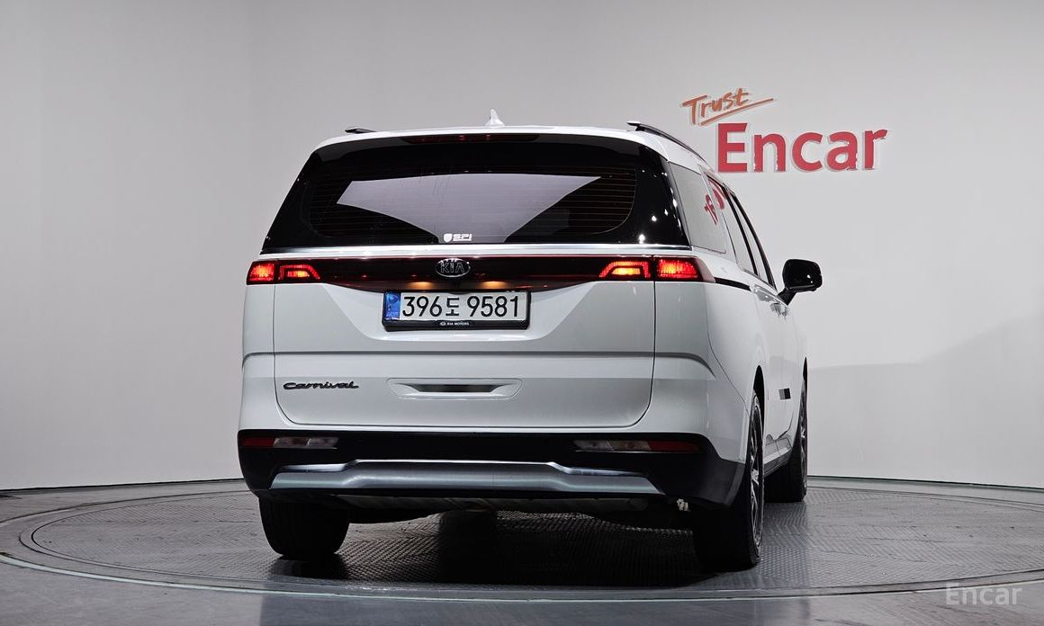 Kia Canival