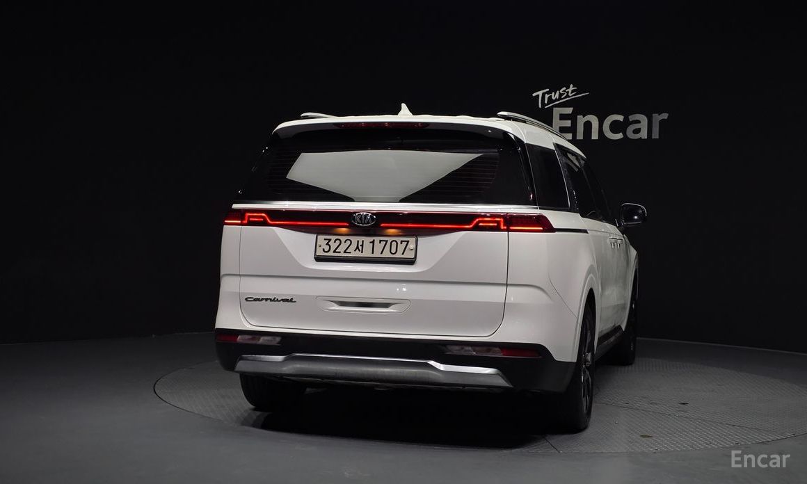  Kia Canival