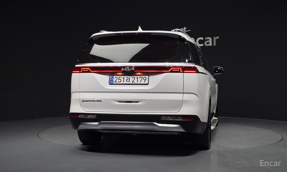  Kia Canival