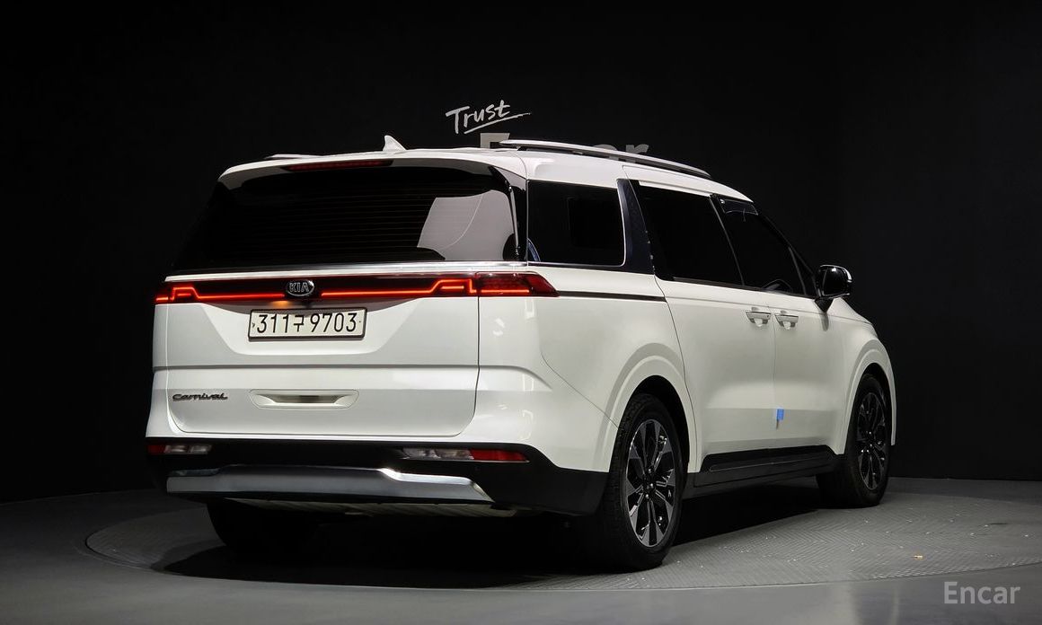  Kia Canival