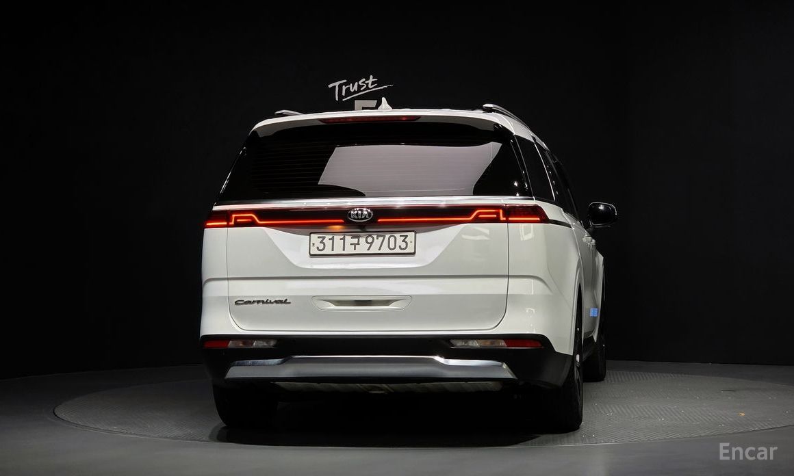  Kia Canival