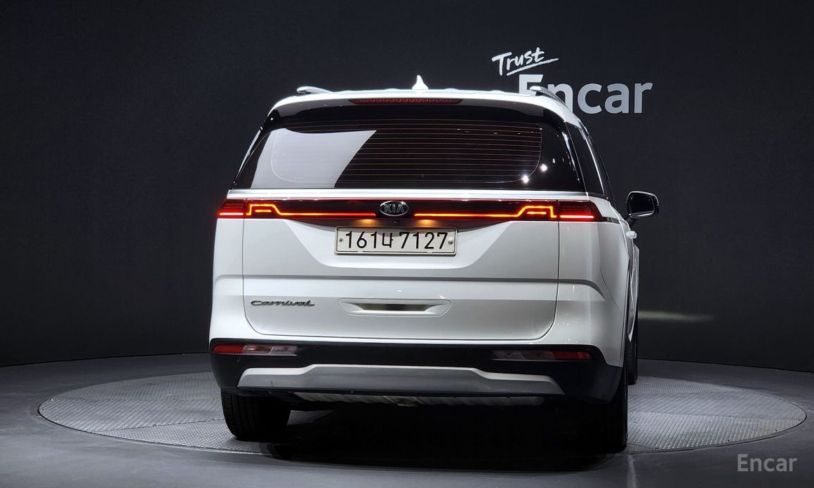  Kia Canival