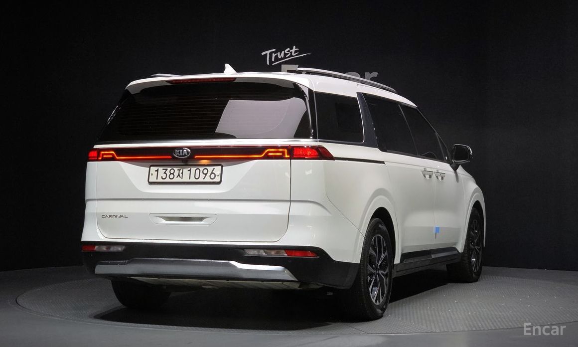  Kia Canival