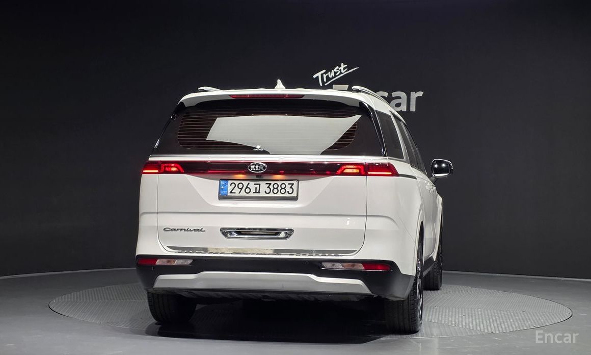  Kia Canival