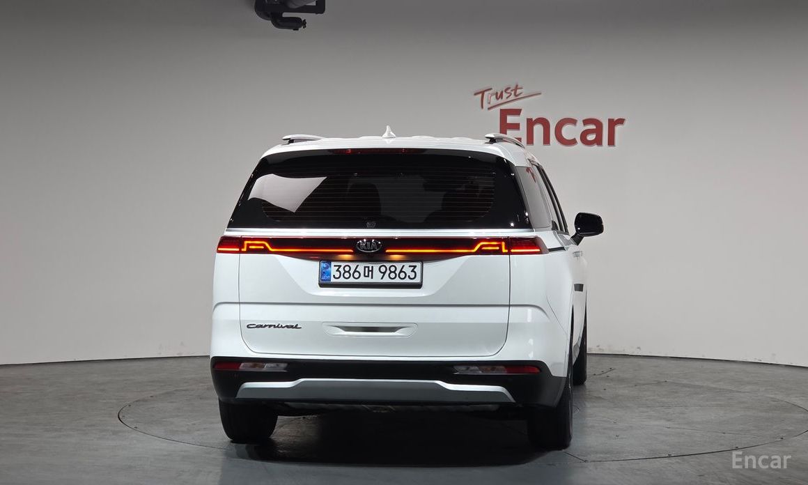  Kia Canival