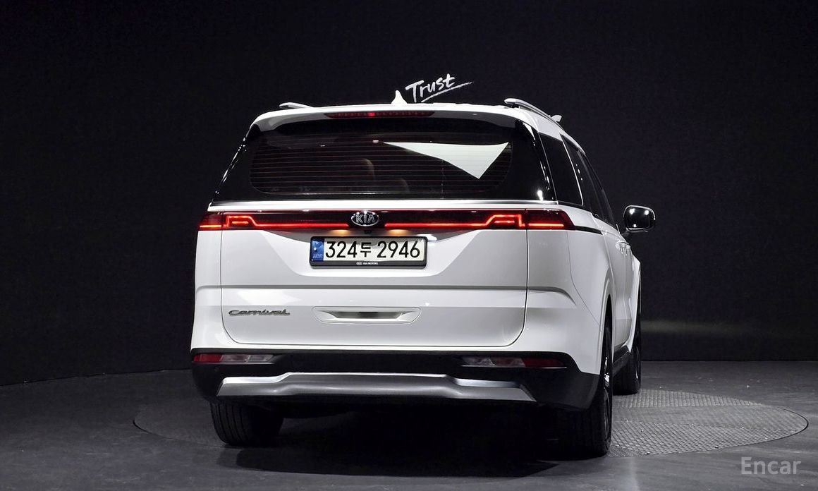 Kia Canival